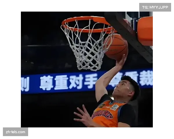 李添荣数据大幅提升 上海队年轻后卫迎来突破赛季